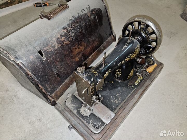 Швейная машина singer