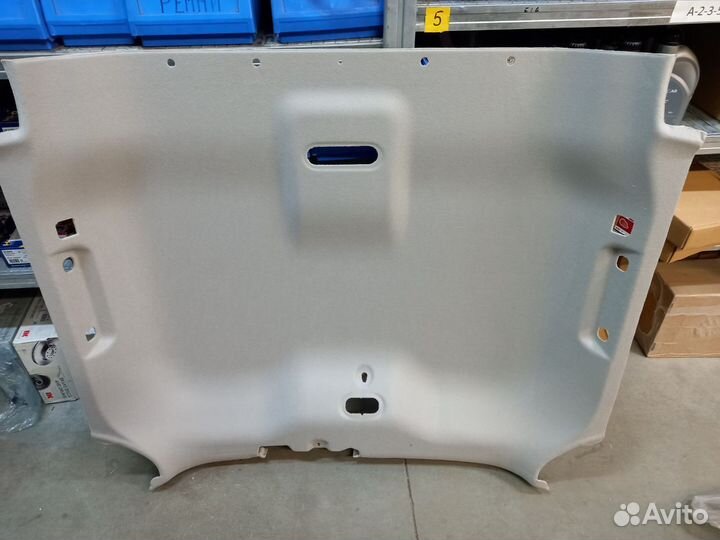 Обивка крыши зад. Largus (7м) 8200820378