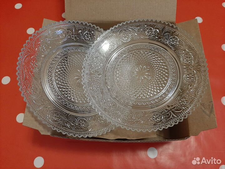 Набор блюдец 6шт, стекло. Новый