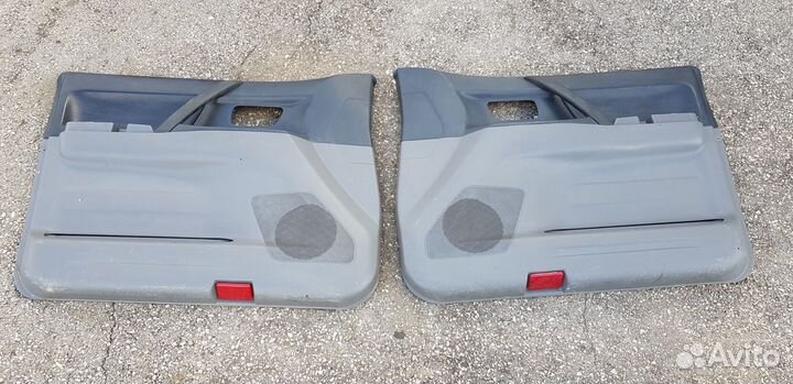 Mitsubishi Pajero 3 Обивки Дверей