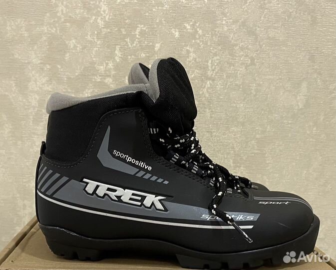 Ботинки лыжные