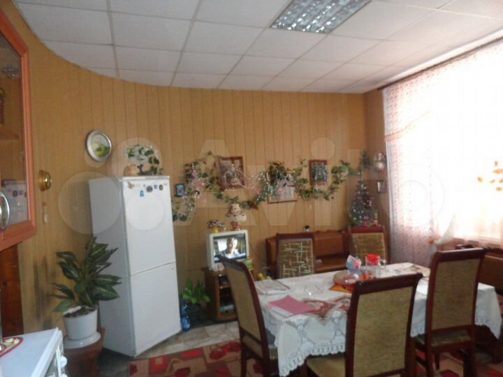 Дом 383 м² на участке 8,05 га