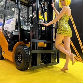 Вилочный погрузчик UN Forklift FG18, 2024