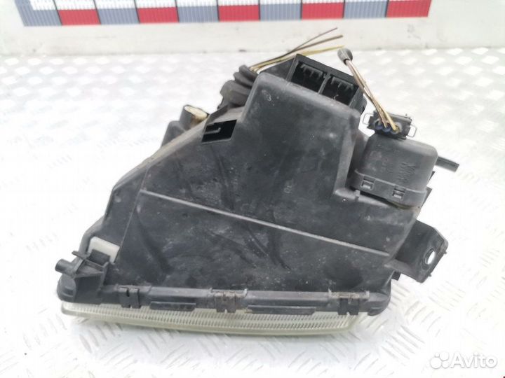 Фара передняя для Audi A4 B5 8D0941030