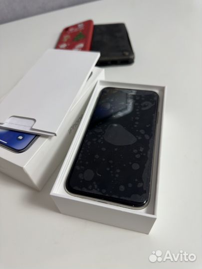 iPhone X, 64 ГБ