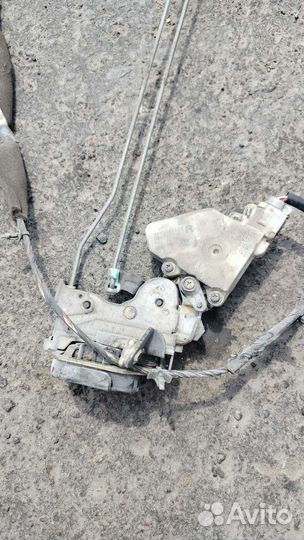 Замок двери с тягой Nissan Almera classic