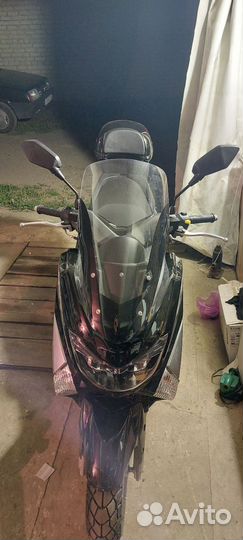 Макси-скутер