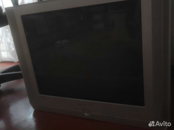 Телевизор samsung