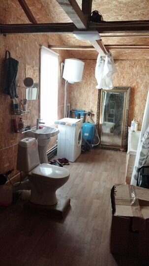 Дом 70 м² на участке 10 га