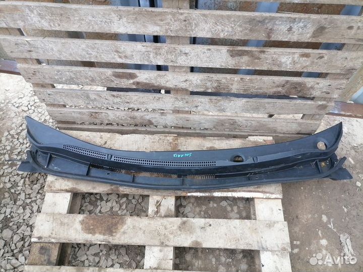 Жабо решетка стеклоочистителя Hyundai Solaris