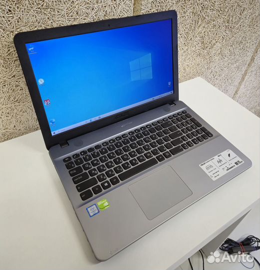 Надёжный Красивый Ноутбук Для Всех Задач