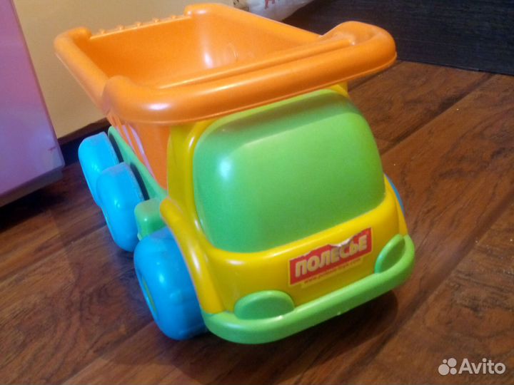 Игрушка грузовик