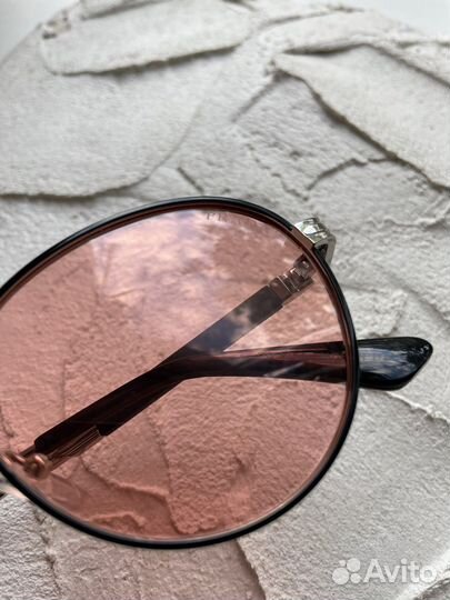 Солнечные очки prada