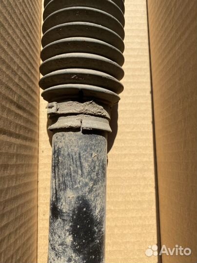 Задний амортизатор Б/У w204