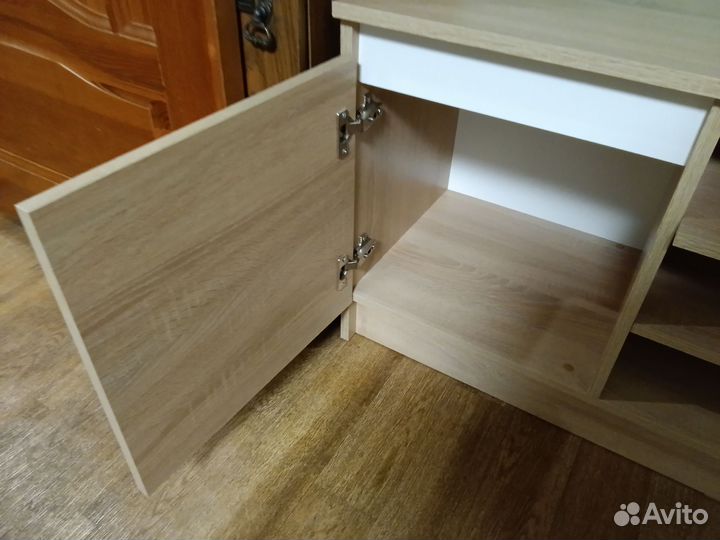 Тумба под телевизор