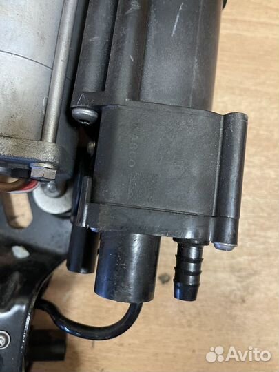 Компрессор пневмоподвески X5 X6 F15 F16 BMW