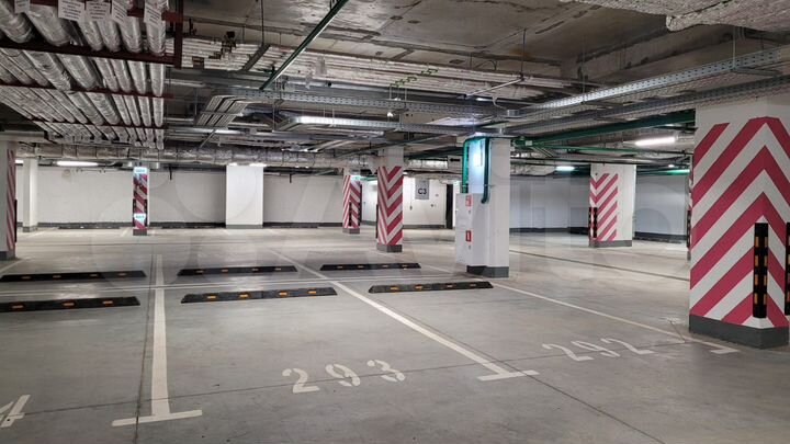 Машиноместо, 14 м²