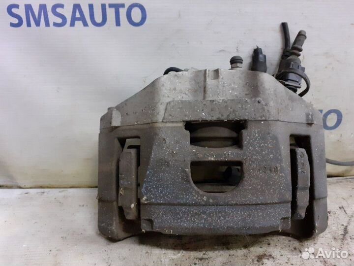 Суппорт передний правый Audi Allroad C6 3.2