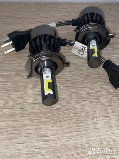 Светодиодные LED лампы C9 цоколь H4