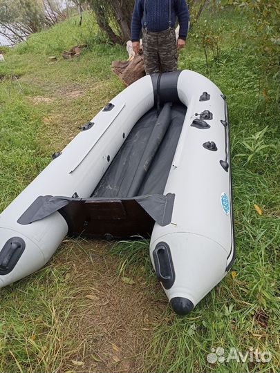 Моторная лодка Rush 3300