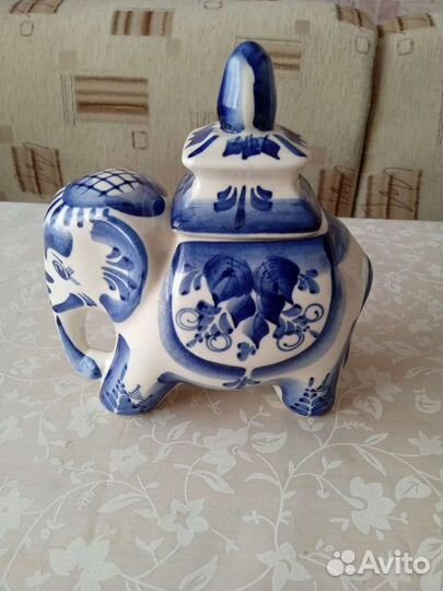 Чайница слон Гжель