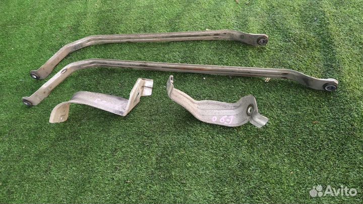 Крепление бензобака Bmw 3 Series E90 N46B20B 2006