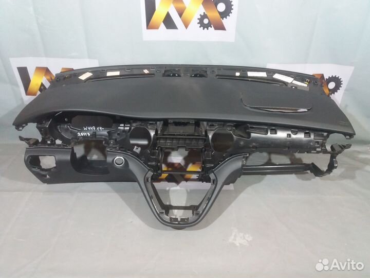 Мерседес W447 2014- Панель (Торпеда) 28113