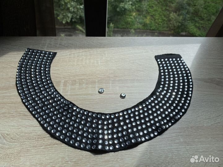 Воротник со стразами swarovski