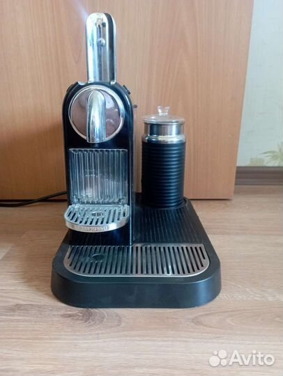 Кофемашина nespresso с капучинатором