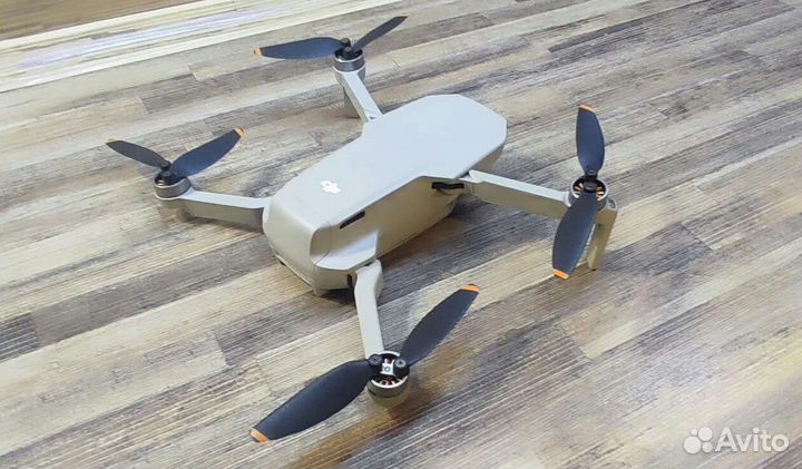 Квадрокоптер DJI mini se fly more combo