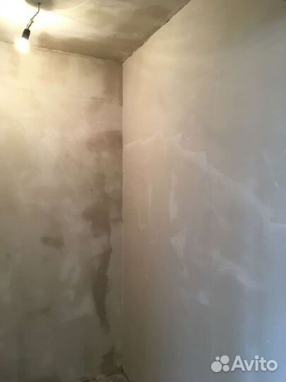 Штукатурка стен, шпатлёвка, обои