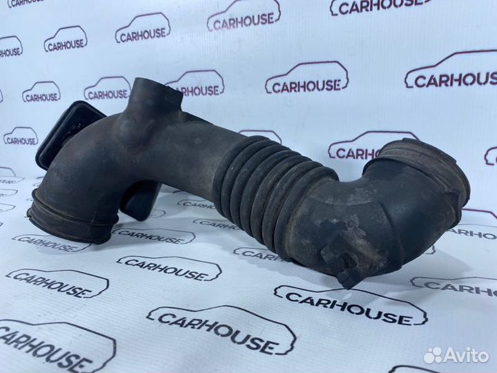 Патрубок воздушного фильтра Toyota Corolla 120 1AZ