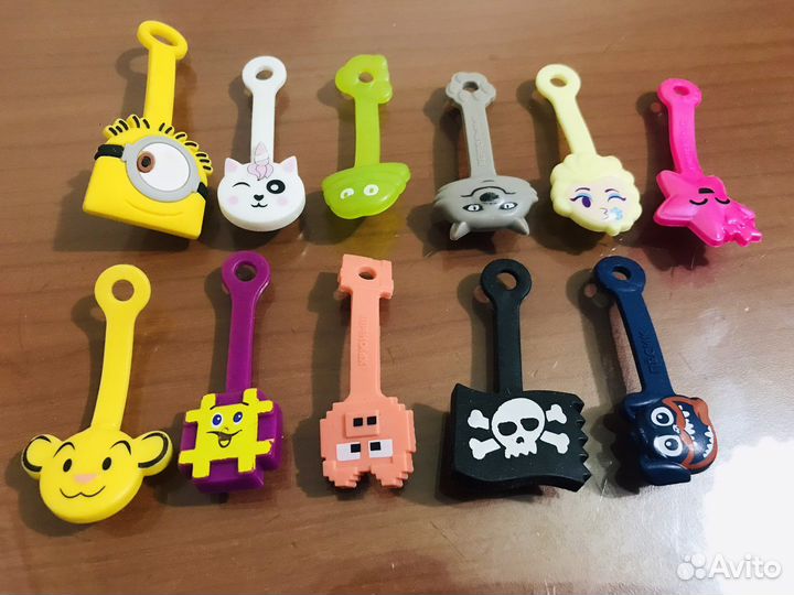 Бравл, скрепыши, завры и др.игрушки из Пятерочки