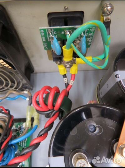 Продам ибп 3500 Вт (без акб ) на запчасти