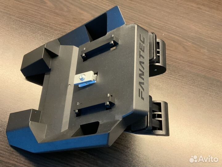 Fanatec DD крепление к столу