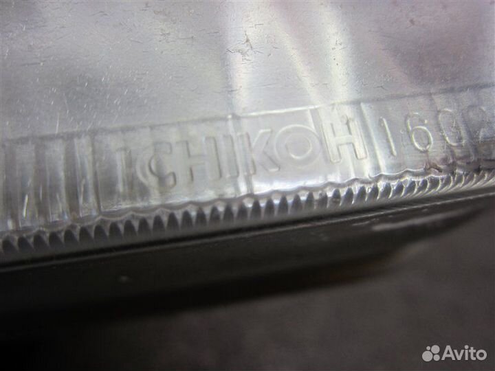 Фара правая Nissan Sunny B15 1999