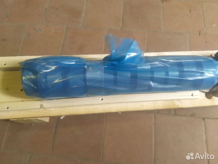 Распредвал на двигатель D9A 20451775 Вольво