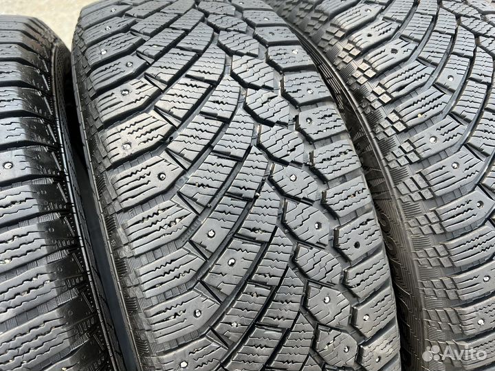 Gislaved Nord Frost 200 225/65 R17 106T