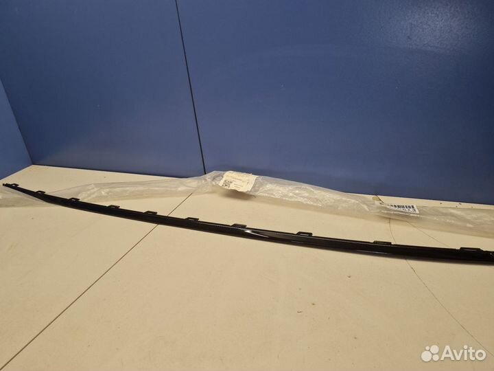 Молдинг заднего бампера Volkswagen Polo Sedan 2011