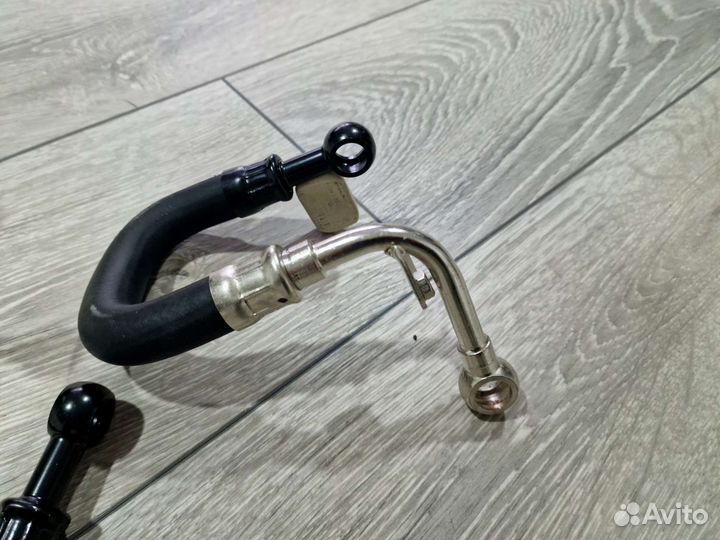 Шланг охлаждения турбины 06B121497 Audi, VW 1.8T