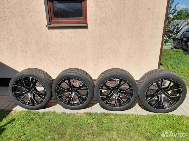 Диск литой Audi Q8