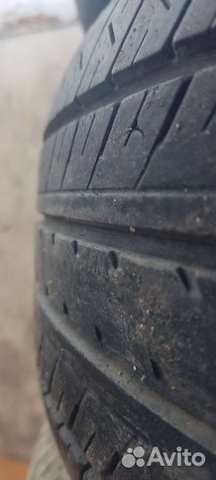 Yokohama dB Decibel E70B 215/60 R16 95V