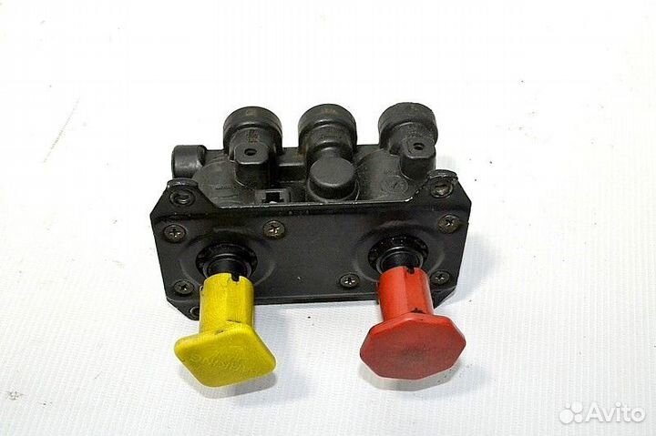 Кран ручного тормоза international 9800