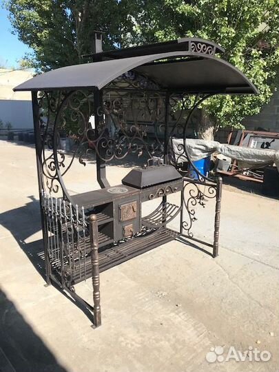 Кованые мангалы с крышей и печкой №0056