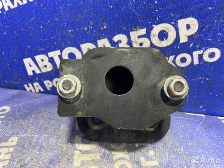 Кронштейн усилителя заднего бампера Bmw E60 седан