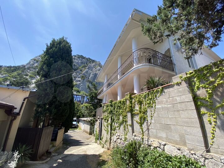 Комната 20 м², 2/2 эт.