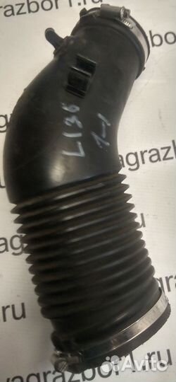 Патрубок воздушного фильтра Audi A8 (D3) II рестай