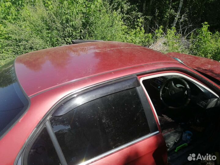 Honda Civic 1.5 AT, 1999, битый, 270 000 км