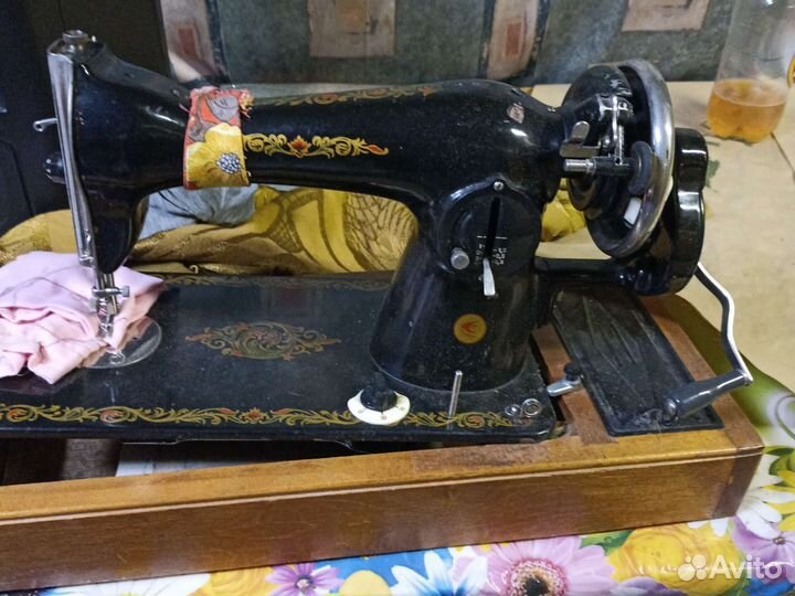 Швейная машина