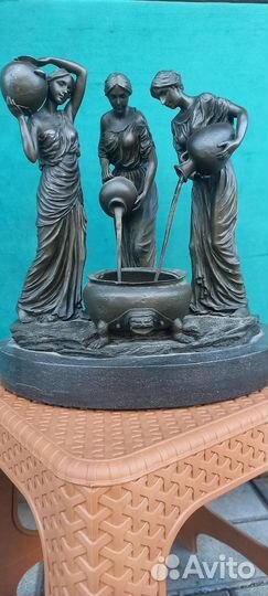 Бронзовая статуэтка